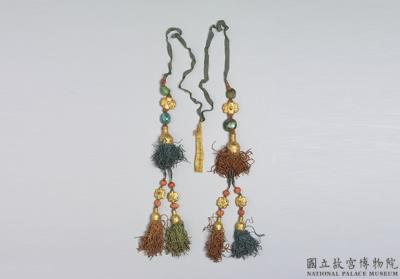 图片[2]-Pair of colored thread tassel ornaments with gold and gem beads, Qing dynasty, 18th century-China Archive